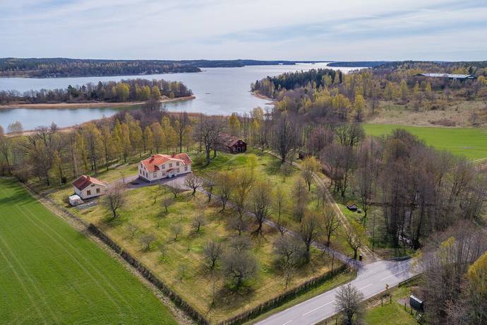 Baggetorp 1 i Gamleby, Gamleby Gård till salu