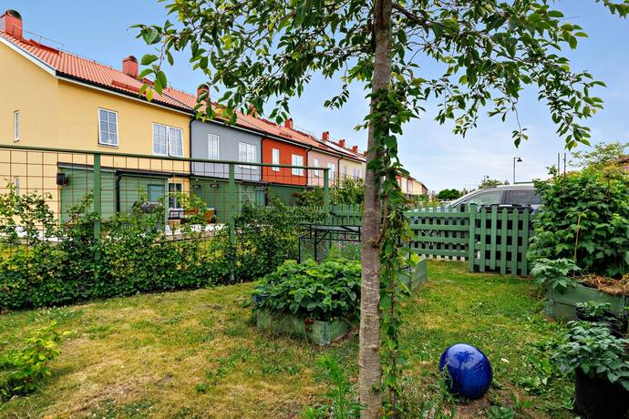 5 rum Radhus på Gyllenstiernas Allé 55 Märsta Sigtuna kommun - bild 29