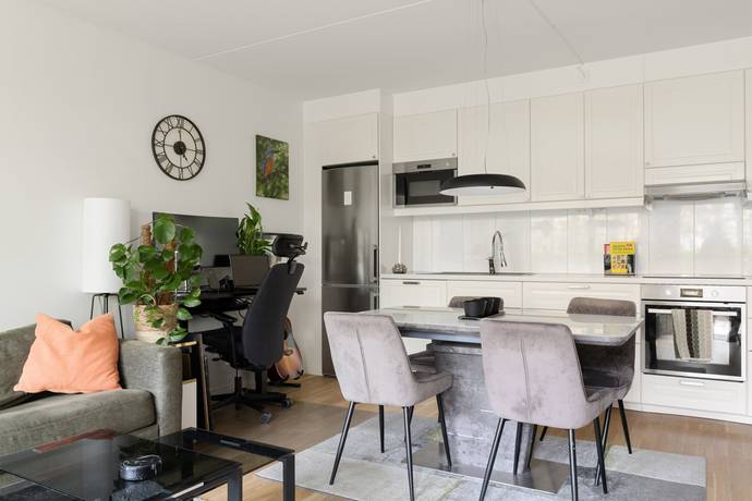 2 rum lägenhet på Förrådsvägen 42 Huddinge centralt, Huddinge kommun - bild 2