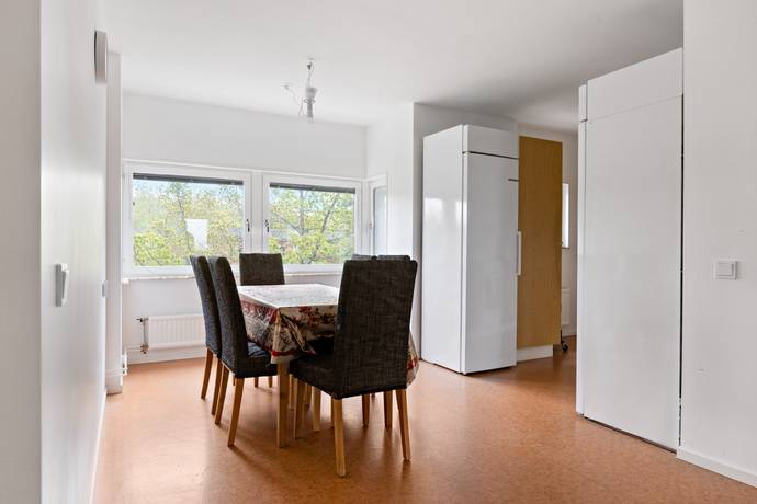 4 rum Lägenhet på Myrstuguvägen 331 Myrstuguberget Huddinge kommun - bild 13