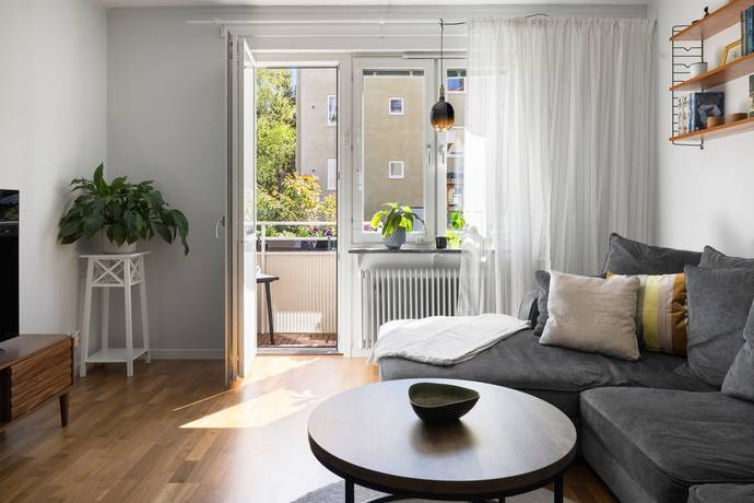 2 rum lägenhet på Skåpvägen 11 Gubbängen, Stockholms kommun - bild 1