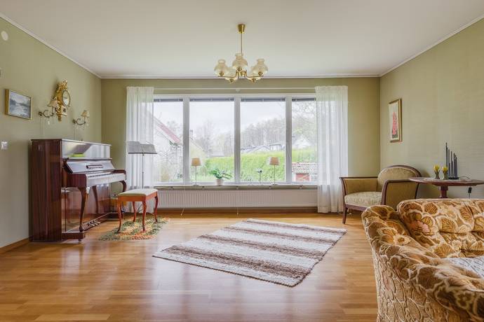 5 rum Villa på Hasselstigen 8 Ljungby Ljungby kommun - bild 10