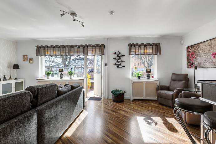 5 rum Radhus på Lantmätarvägen 68 Gamla Bro Upplands-Bro kommun - bild 7