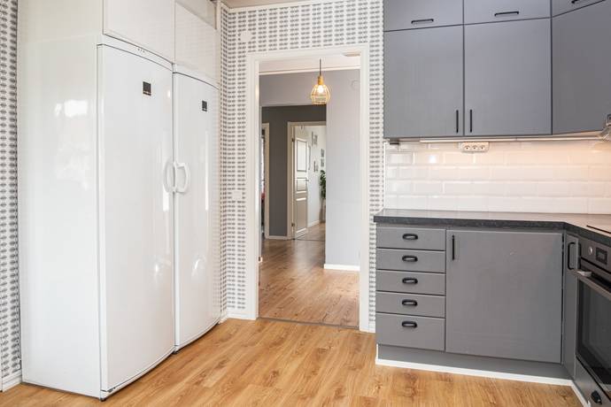 3 rum Lägenhet på Djupegatan 32A Hudiksvalls kommun - bild 2
