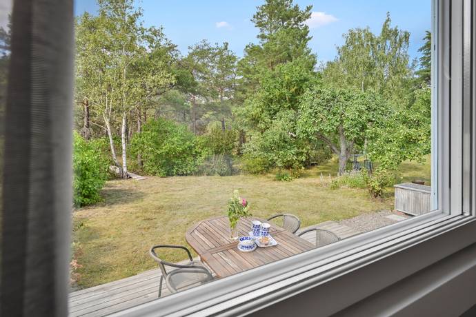 5 rum Radhus på Ljungvägen 93 Sjukyrkoberget Upplands Väsby kommun - bild 32