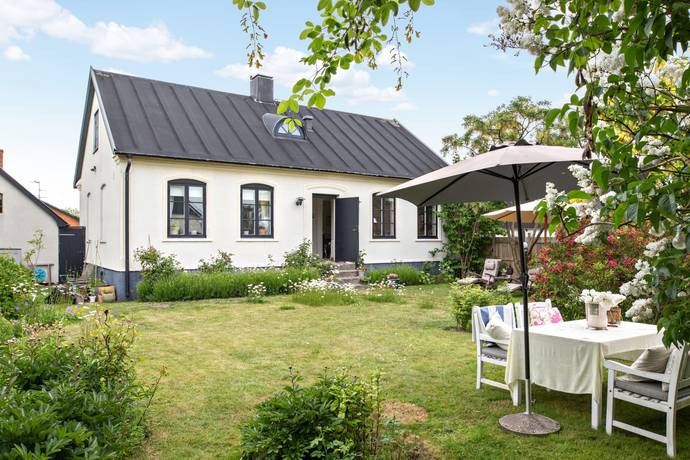 5 rum villa på Nygatan 10 Brantevik, Simrishamns kommun - bild 1