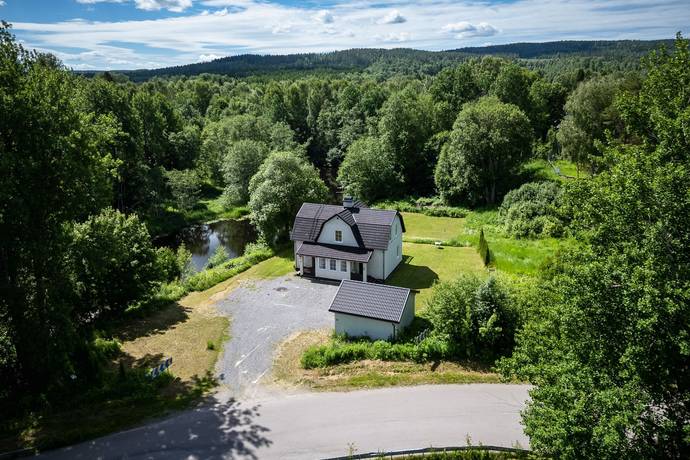 Glasbruksvägen 29, Charlottenberg, Eda kommun