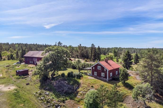 villa på Tysättravägen 81 Riala, Norrtälje kommun - bild 1