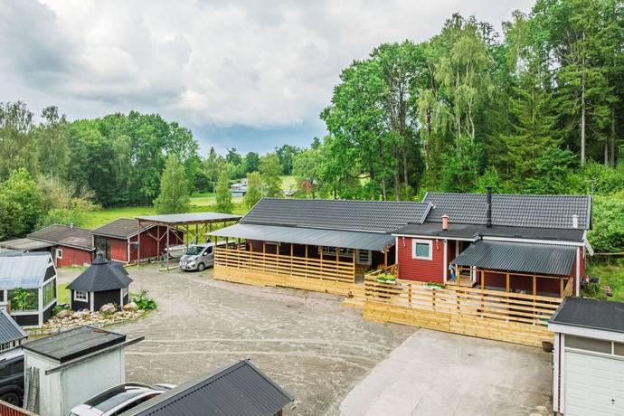 6 rum villa på Lekvad Gamla Binkagården 1 Berghem, Marks kommun - bild 2