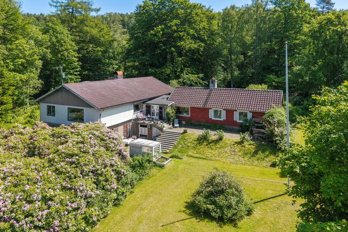 9 rum villa på Nordkroksvägen 446 Nordkroken, Vänersborgs kommun - bild 1