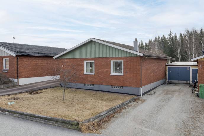 6 rum Kedjehus på Prästkragevägen 5 Norrby Fagersta kommun - bild 2