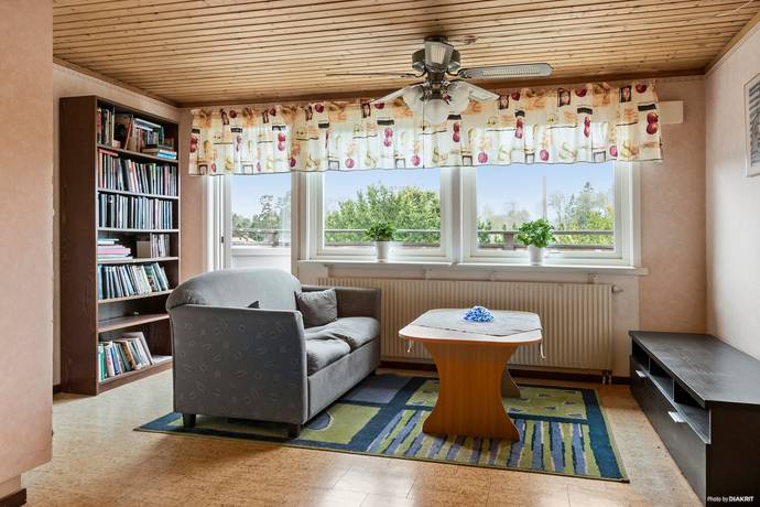 7 rum Villa på Dagfjärilsvägen 5 Lextorp Trollhättans kommun - bild 16