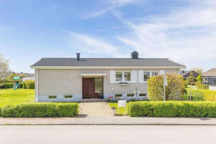4 rum Villa på Brännevägen 7 Ödeshög Ödeshögs kommun - bild 2