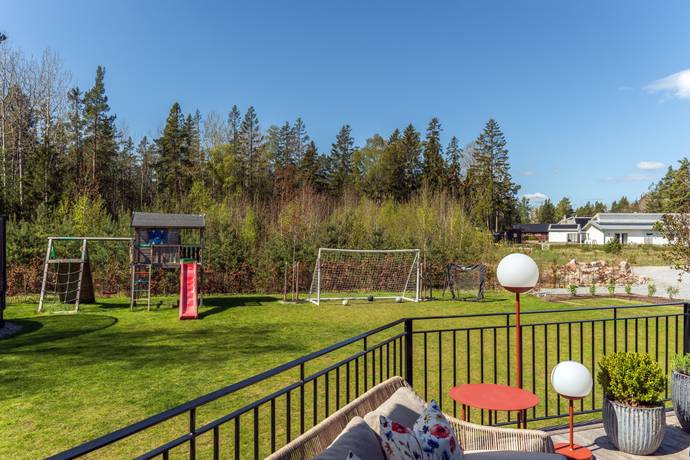 8 rum Villa på Västerskärsringen 41B Svinninge Österåkers kommun - bild 28