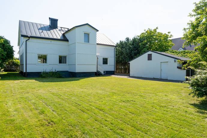 8 rum villa på Eskilsgatan 35 Centrum, Varbergs kommun - bild 3