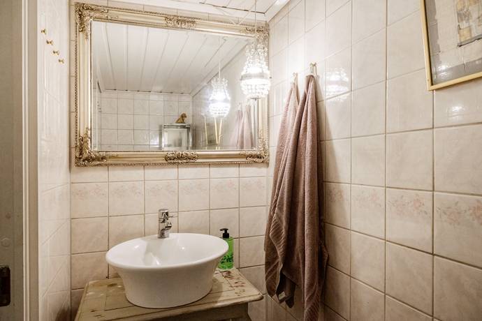 4 rum Villa på Överby kvarnväg 14 Abborrkroken Värmdö kommun - bild 13
