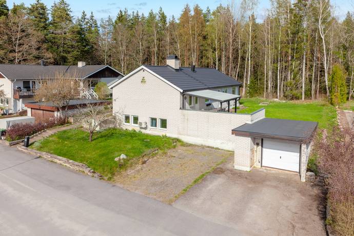 6 rum villa på Ollonvägen 22 Svalsta, Nyköpings kommun - bild 1