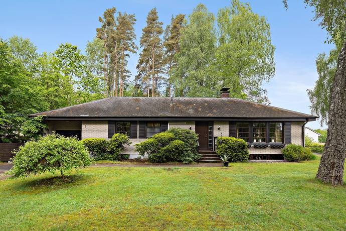 4 rum villa på Höjdgatan 5 Tyringe, Hässleholms kommun - bild 1