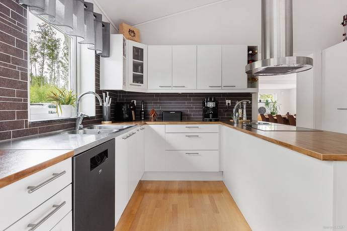 9 rum Villa på Evavägen 20 Hjälmarbaden Örebro kommun - bild 23