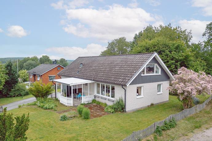 5 rum villa på Centrumvägen 9 Dannike, Borås kommun - bild 1