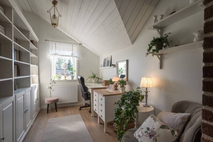 10 rum Villa på Rödklintsgatan 11 Nya Hjärsta Örebro kommun - bild 36