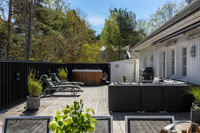 6 rum villa på Nybergagatan 12 Grusåsen, Södertälje kommun - bild 2