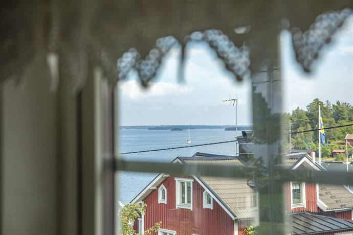 6 rum Vinterbonat fritidshus på Holmbergsbacken 23 Yxlan Köpmanholm Norrtälje kommun - bild 26