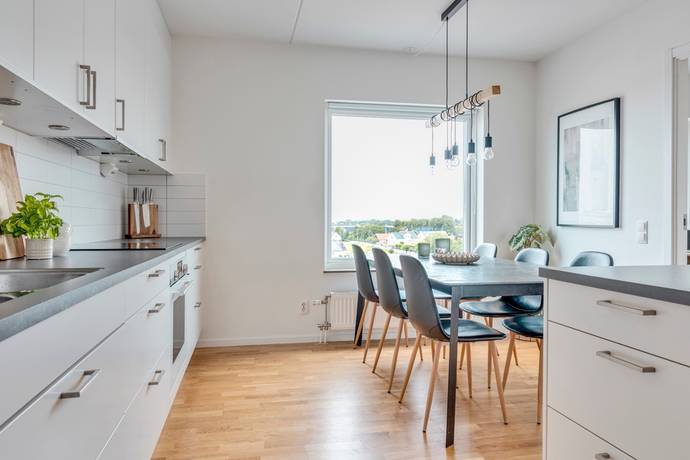 4 rum lägenhet på Lönnebergagatan 63 Gyllins trädgård - Husie, Malmö kommun - bild 1