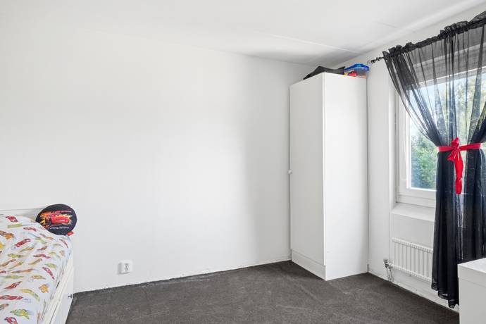 5 rum Radhus på Storskiftesvägen 22 Botkyrka -  Alby Botkyrka kommun - bild 15