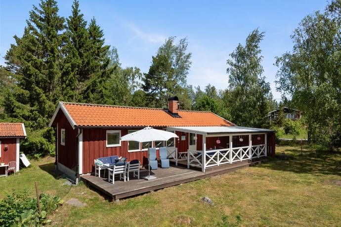 4 rum vinterbonat fritidshus på Uppnässlingan 4 Uppnäs, Norrtälje kommun - bild 1