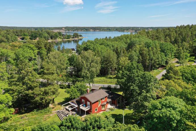6 rum villa på Aspviksvägen 11 Gustavsberg - Räknäs, Värmdö kommun - bild 1