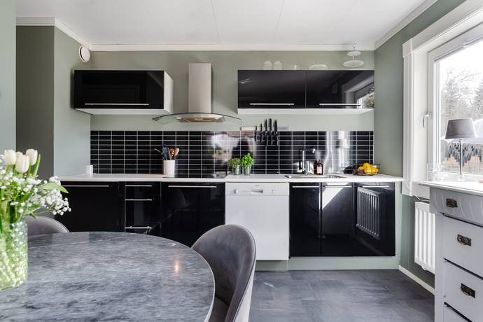 3 rum villa på Råvägen 3 Hamrångefjärden, Gävle kommun - bild 3