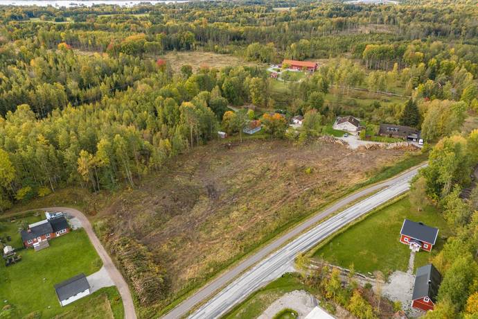 Tomt på Rinkaby Örebro kommun - bild 3