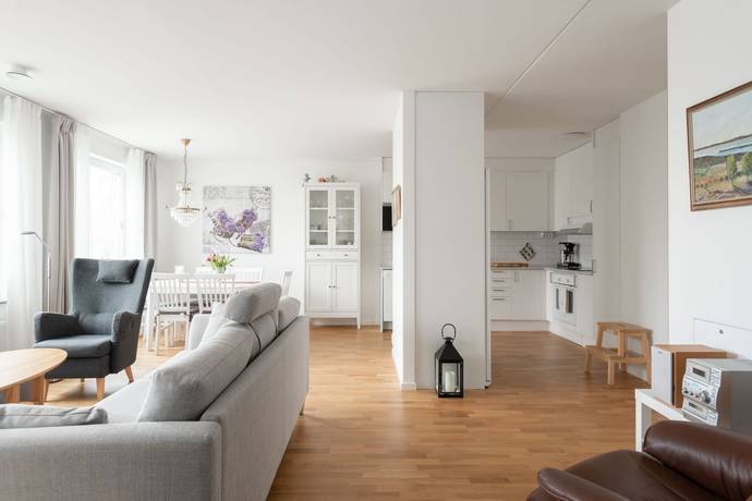 3 rum lägenhet på Fabriksgatan 3 Centrum, Kumla kommun - bild 1