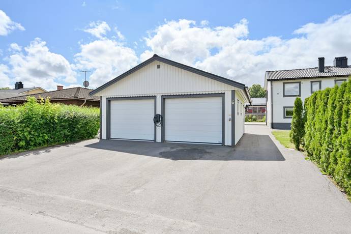 8 rum villa på Skattbondevägen 6 Fresta, Upplands Väsby kommun - bild 2