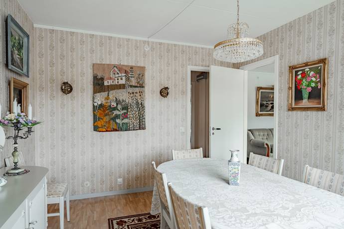 4 rum Lägenhet på Körvelgatan 2C Årsta Uppsala kommun - bild 14