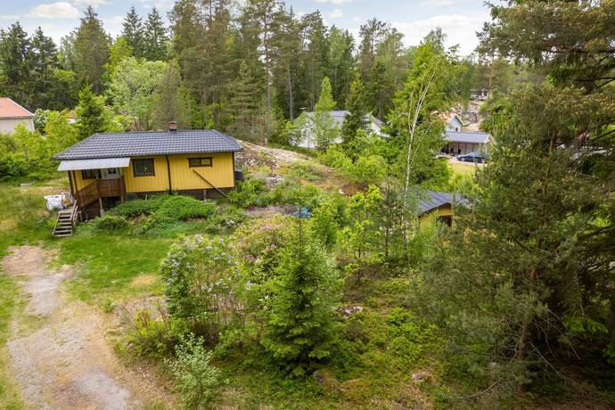 56 m² Villa på Ekbacksvägen 4 Hölö Södertälje kommun - bild 2