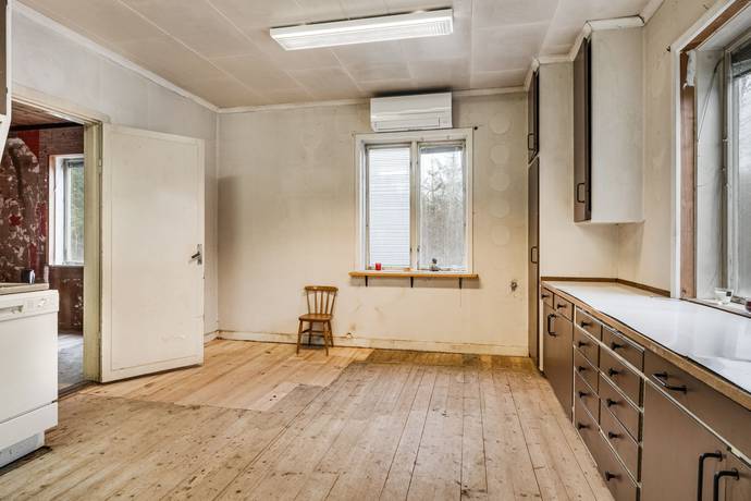 6 rum Villa på Lasjö 129 Sala kommun - bild 5