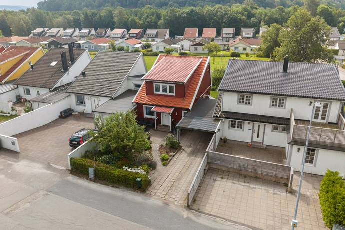 4 rum kedjehus på Ringvägen 4 Kissleberg, Uddevalla kommun - bild 1