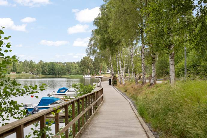 4 rum Villa på Bergtorpsvägen 6 Uttran Botkyrka kommun - bild 26