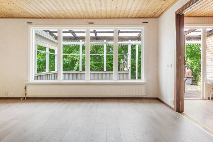 8 rum Gård med jordbruk på Fyrunga Björkbacka 1 Fyrunga Vara kommun - bild 13