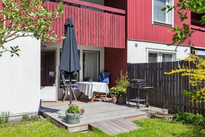 5 rum radhus på Pudelgränd 68 Sköndal - Norra Sköndal, Stockholms kommun - bild 1