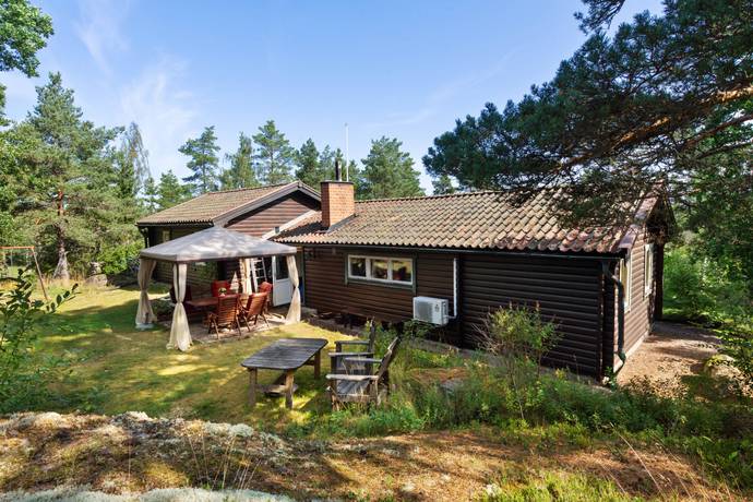 Trästa, Norrtälje kommun