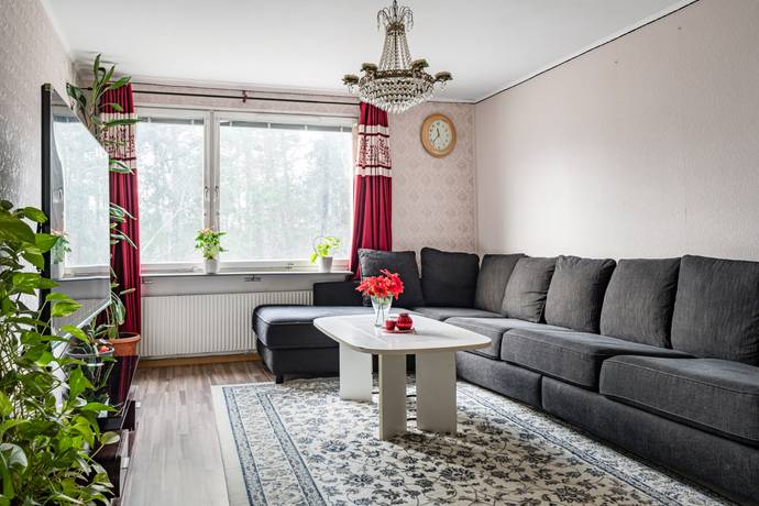 3 rum lägenhet på Duvbergsvägen 36 Vårby, Huddinge kommun - bild 1