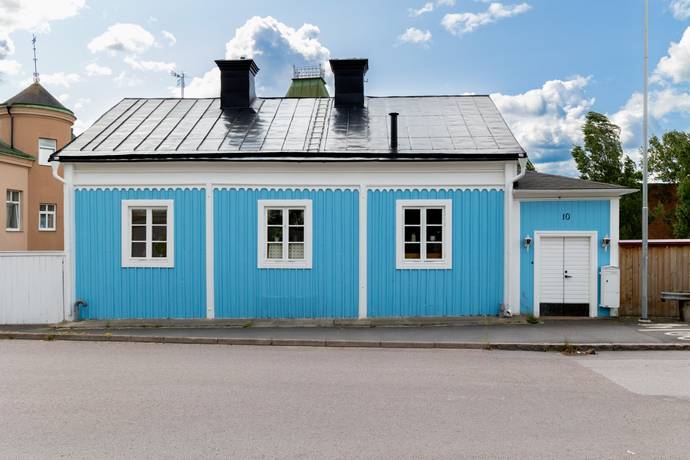 6 rum villa på Fridhemsgatan 10 Centralt, Oskarshamns kommun - bild 1