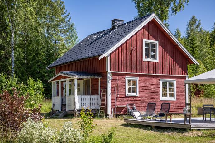 villa på Holmenvägen 79 och 81 Färila, Föne, Ljusdals kommun - bild 1