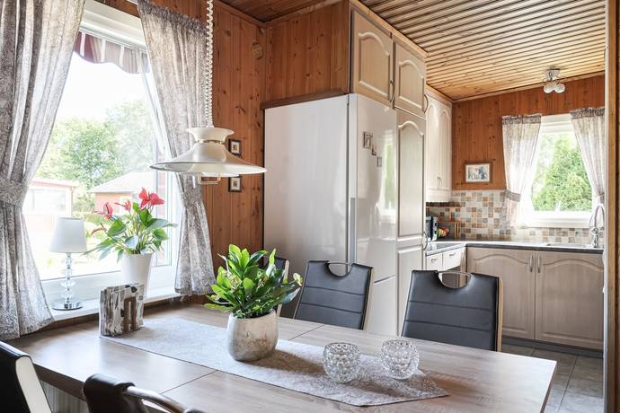 4 rum villa på Nyvångsgatan 16 Åstorp, Åstorps kommun - bild 4
