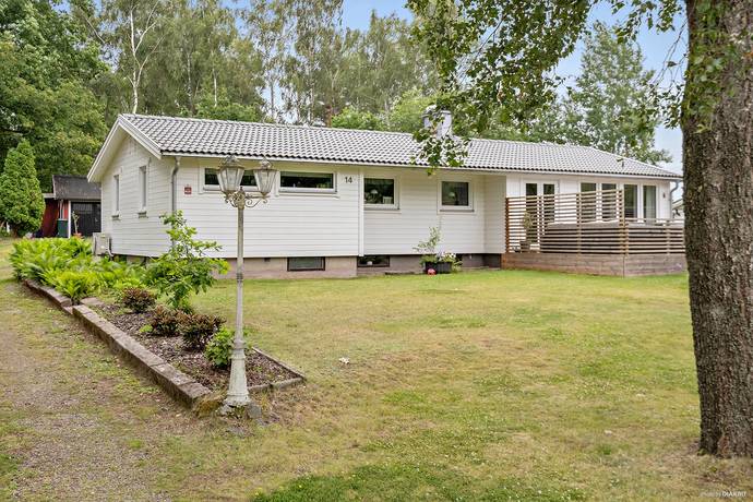 4 rum villa på Knutsgårdsvägen 14 Hölminge, Ljungby kommun - bild 2