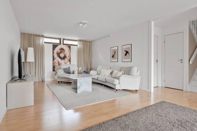 5 rum Radhus på Ljungvägen 93 Sjukyrkoberget Upplands Väsby kommun - bild 19