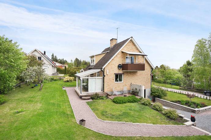 6 rum villa på Norra Långåsvägen 21 Björklinge, Uppsala kommun - bild 3